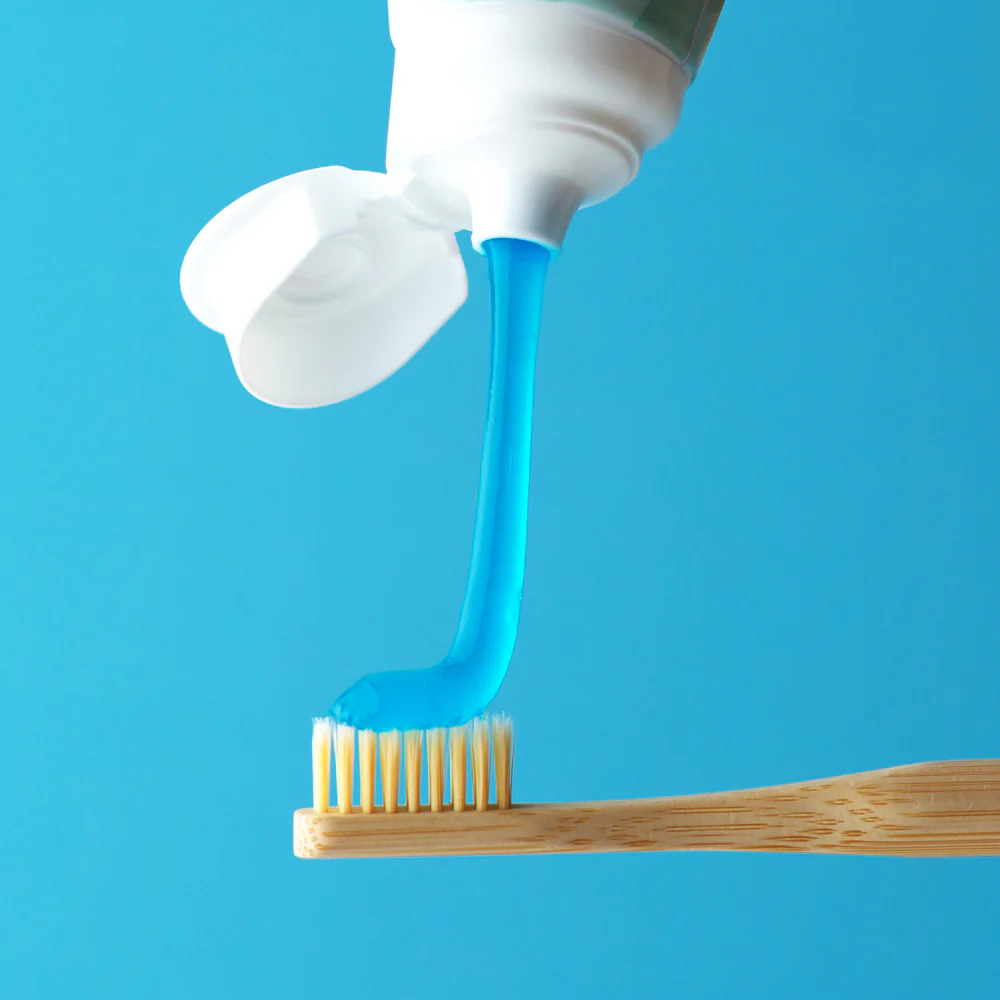 Ultra Fresh Whitening Toothpaste - Image 3